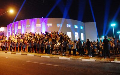 Centro de Convenções reabre com show intimista da Big Band de Atibaia