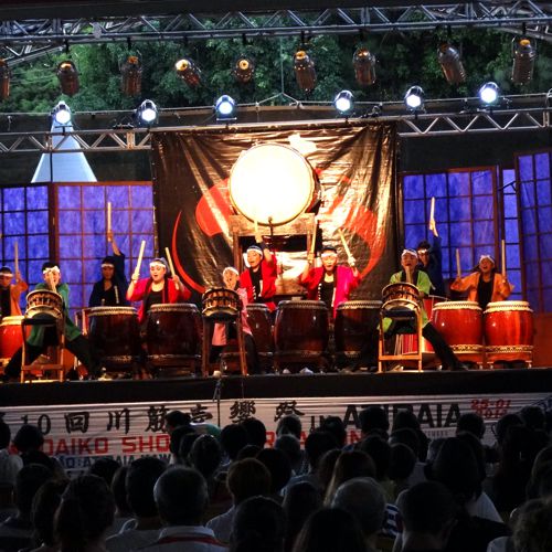Festival de Taiko agitou público no Edmundo Zanoni
